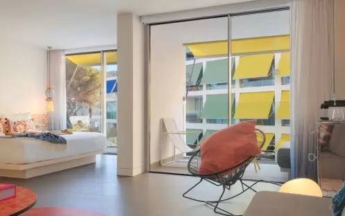 W IBIZA - FANTASTIC SUITE LIVING AREA